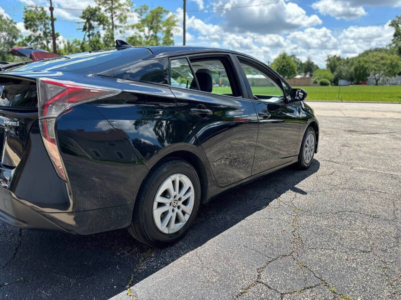 2016 Toyota Prius Two