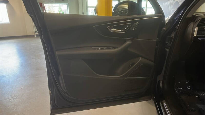 2022 Audi Q7 quattro Premium Plus 45 TFSI