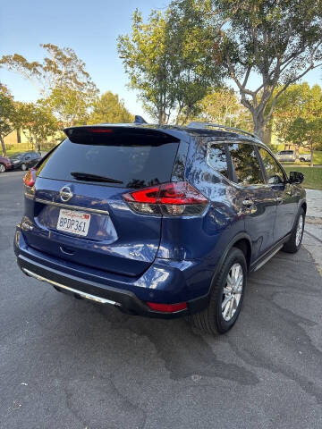 2020 Nissan Rogue SV