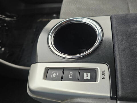 2012 Toyota Prius v Two