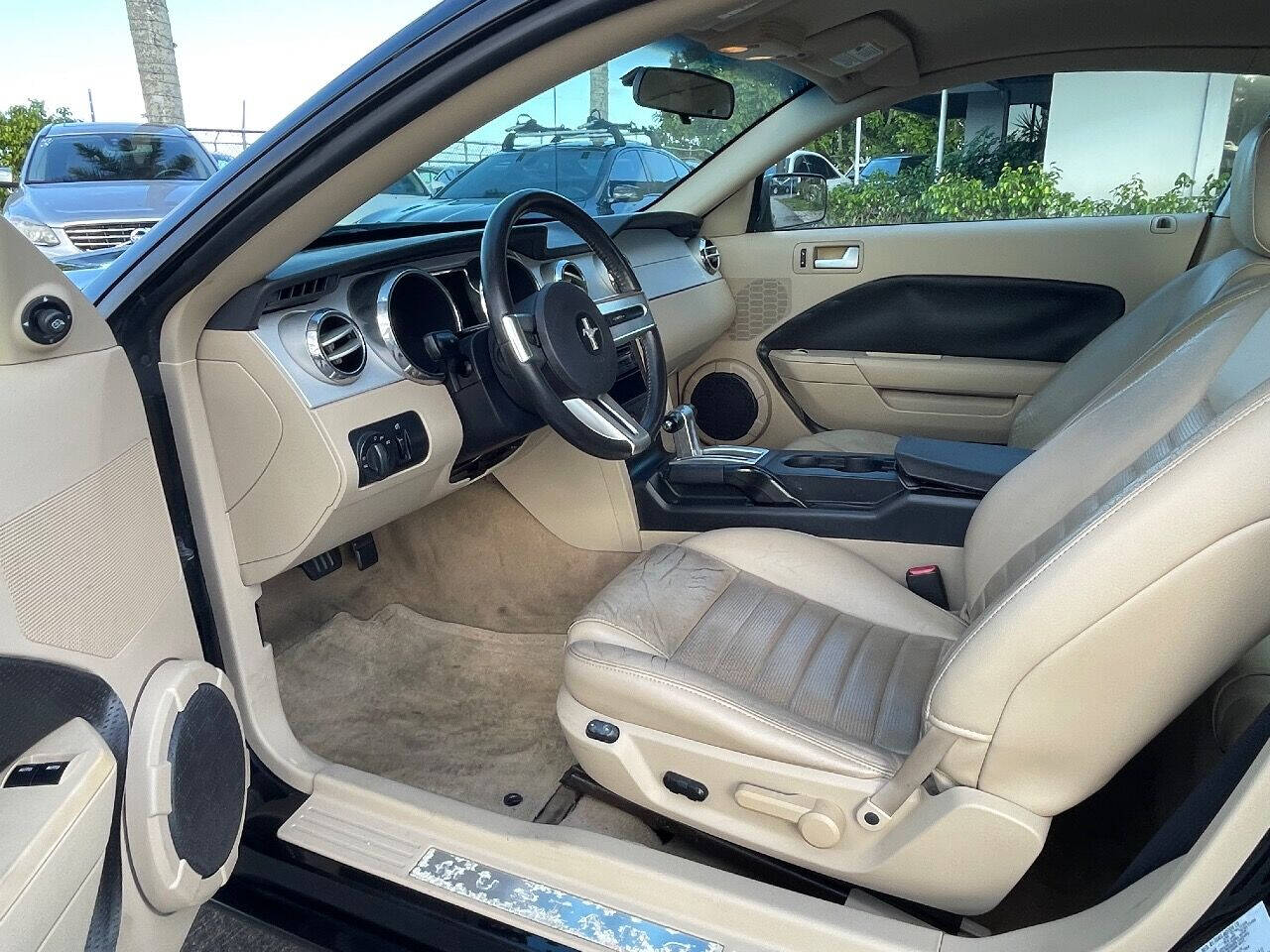 2006 Ford Mustang  - $12,900
