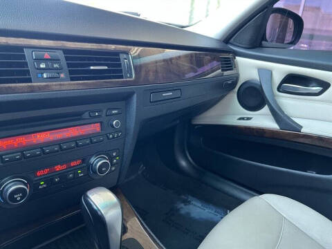 2011 BMW 3 Series 328i