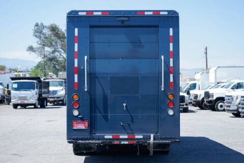 2020 Freightliner MT45 Chassis