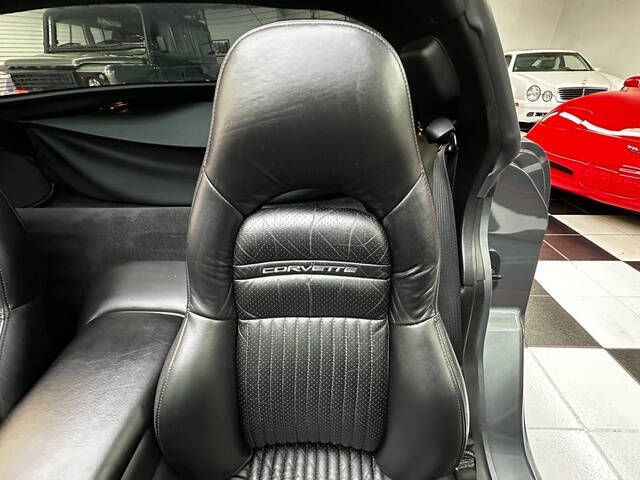 2004 Chevrolet Corvette