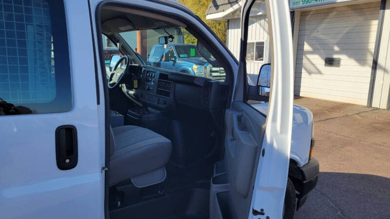 2020 Chevrolet Express 2500