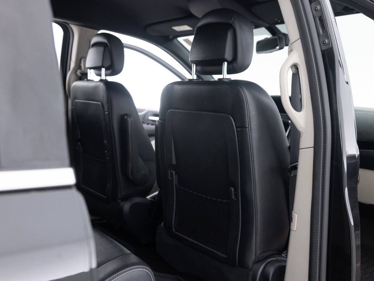 Used Car 2020 Dodge Grand Caravan  Sxt 4dr Mini Van For Sale Under $12,000 In Coal City, Illinois