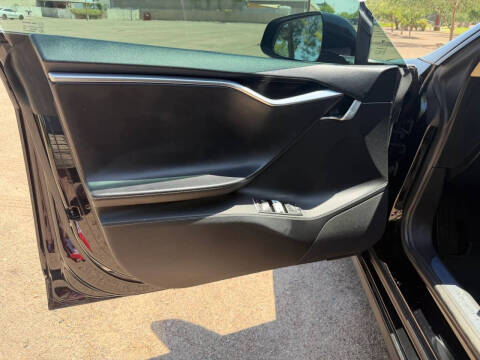 2015 Tesla Model S 85