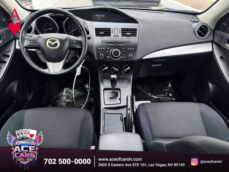 2012 Mazda MAZDA3 i Touring