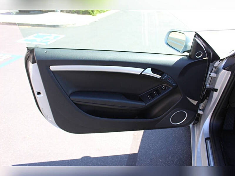 2012 Audi A5 2.0T quattro Premium Plus