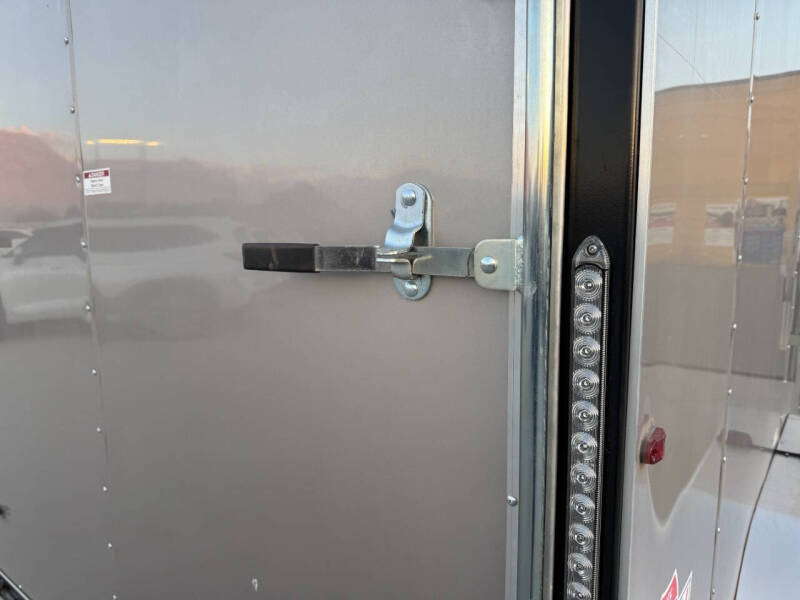 2024 Interstate Enclosed