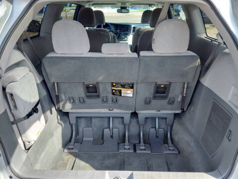 2019 Toyota Sienna LE 8-Passenger