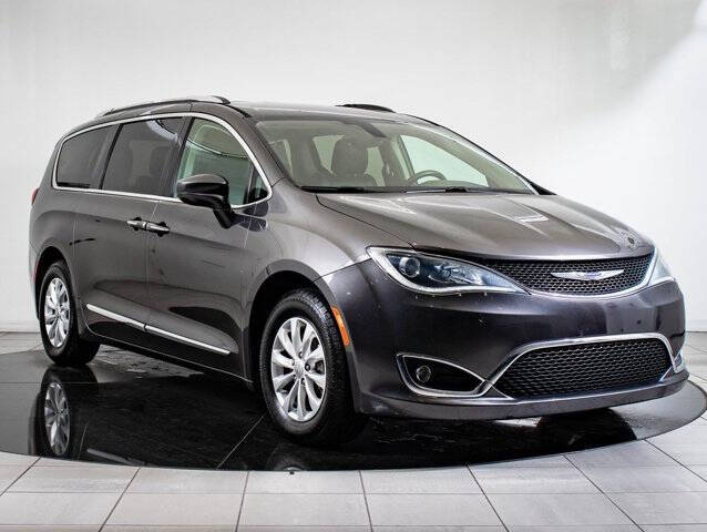 2019 Chrysler Pacifica Touring L