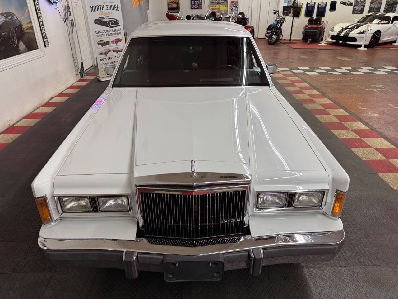 1989 Lincoln Town Car 5