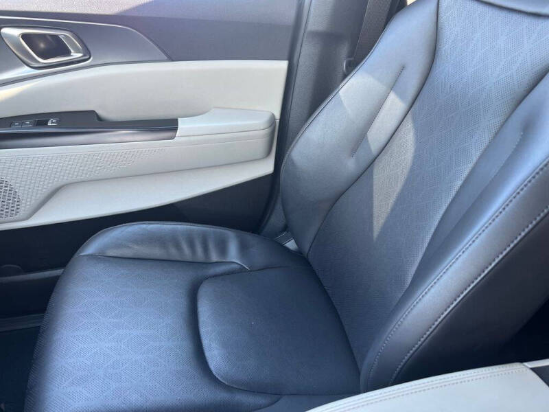 2024 Kia Carnival