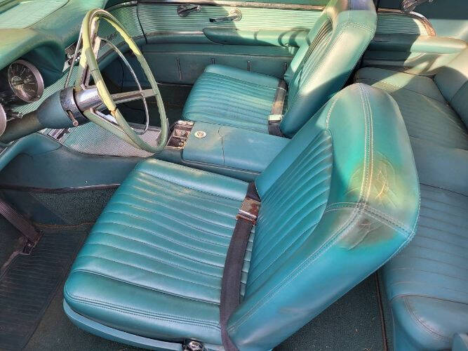 1962 Ford Thunderbird