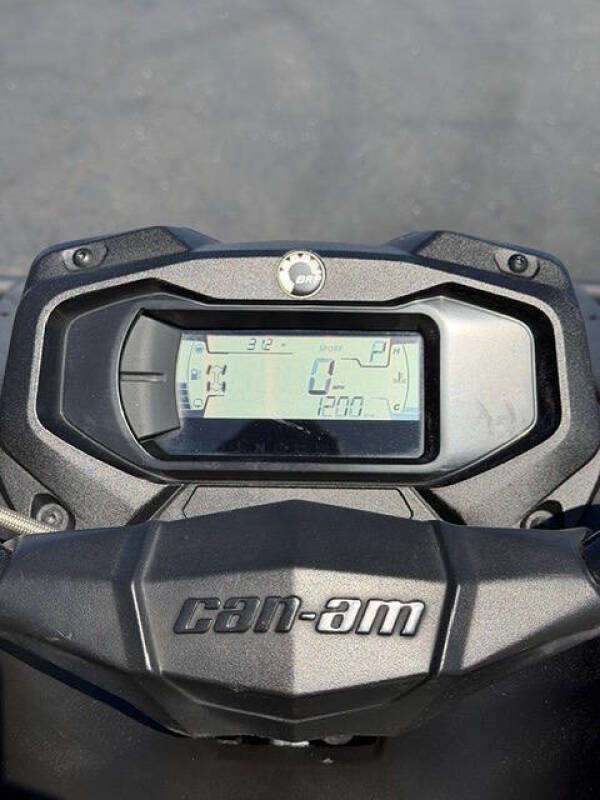 2022 Can-Am Outlander 570