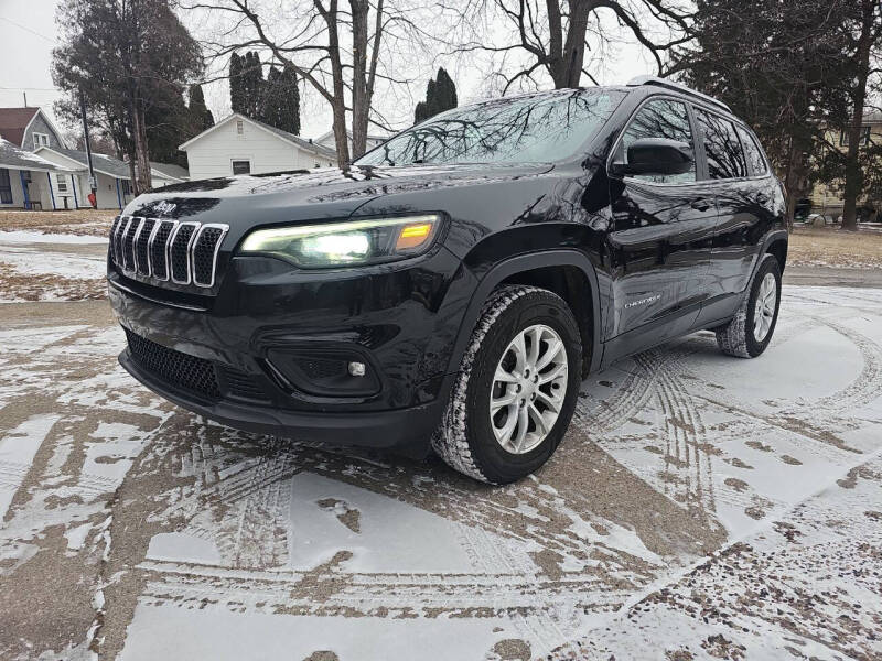 2019 Jeep Cherokee for sale at Hwy 13 Motors in Wisconsin Dells WI