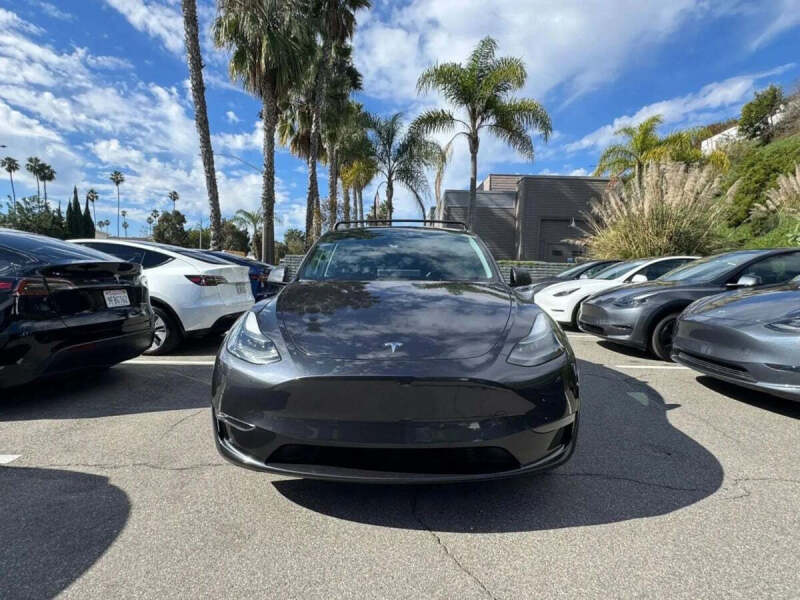2023 Tesla Model Y Long Range