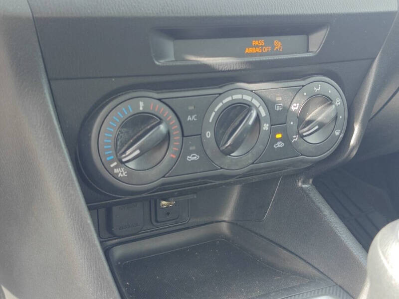 2014 Mazda MAZDA3 i SV