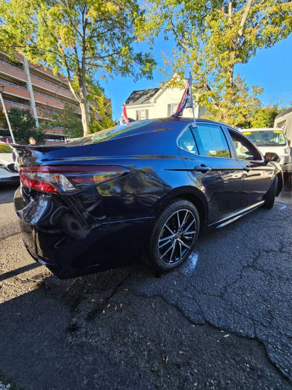 2021 Toyota Camry SE Nightshade