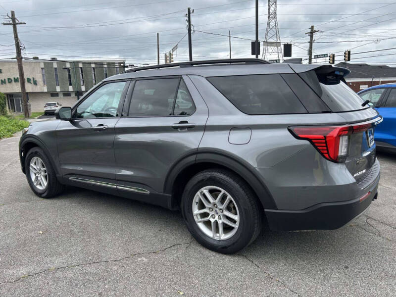 2025 Ford Explorer Active