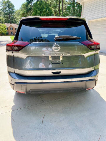 2025 Nissan Rogue SV