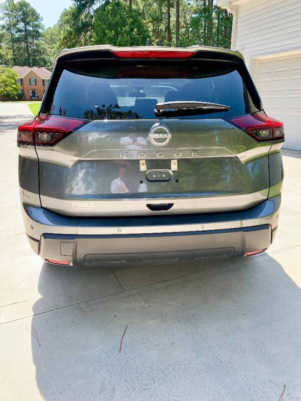 2025 Nissan Rogue SV