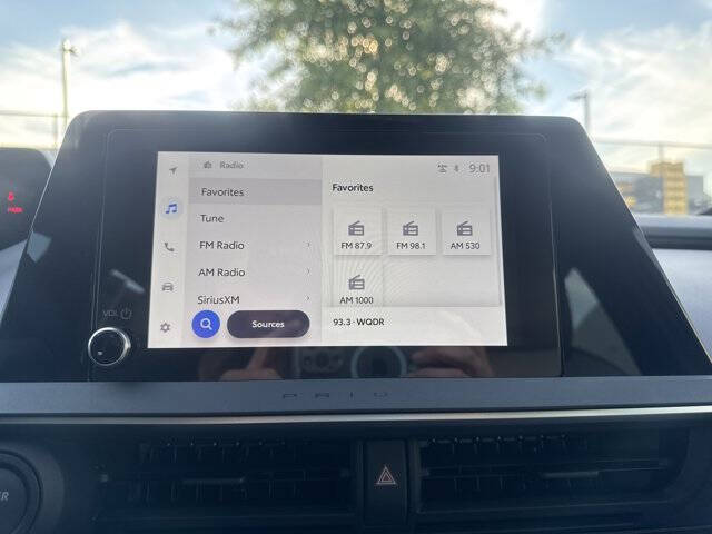 2025 Toyota Prius XLE