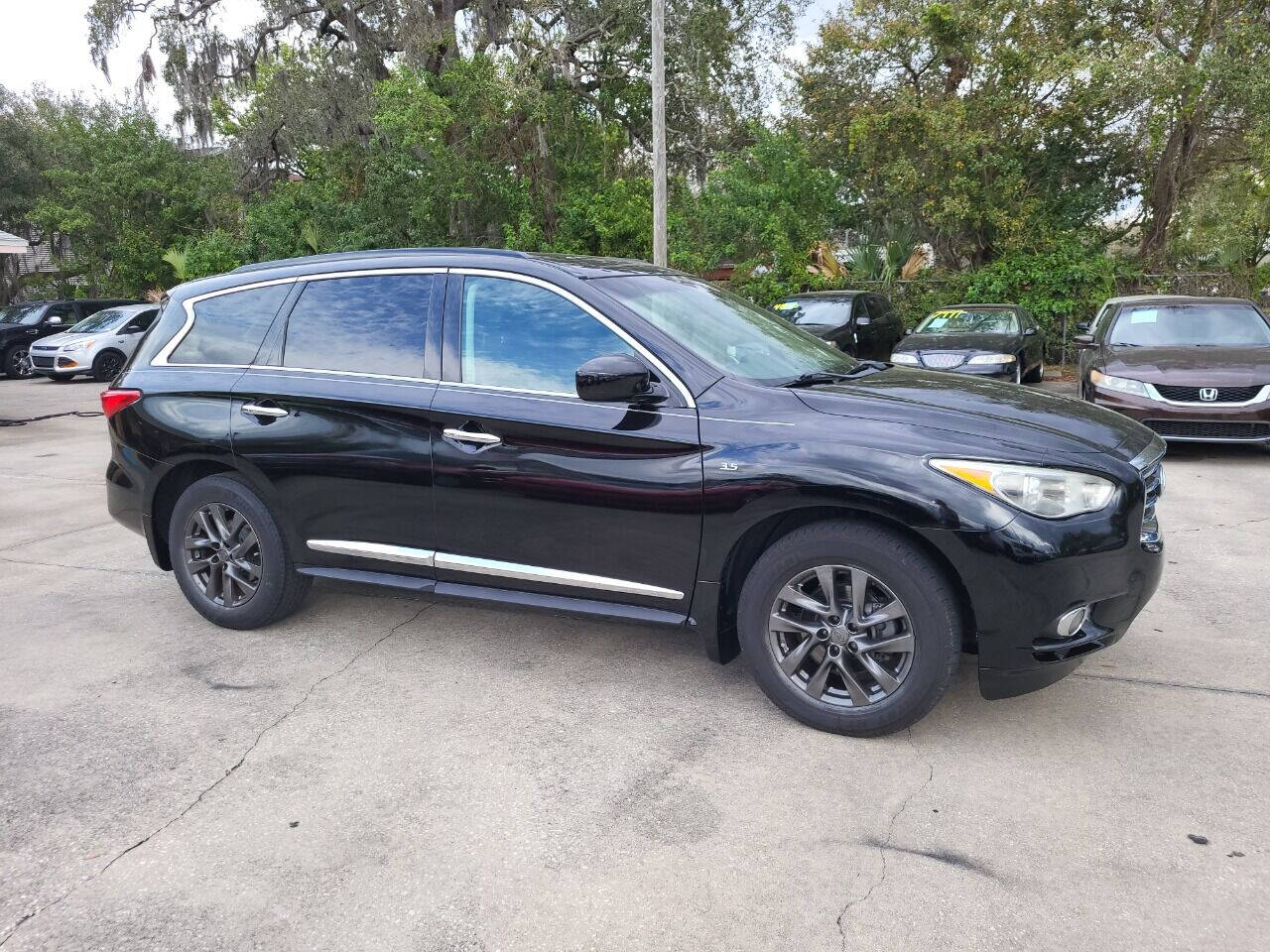 2014 INFINITI QX60 for sale at FAMILY AUTO BROKERS in Longwood, FL