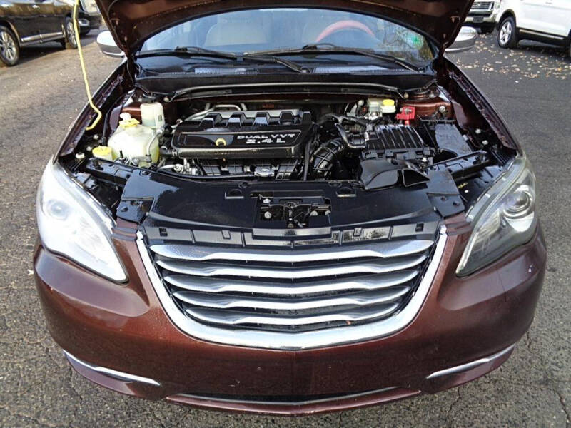 2012 Chrysler 200 Limited