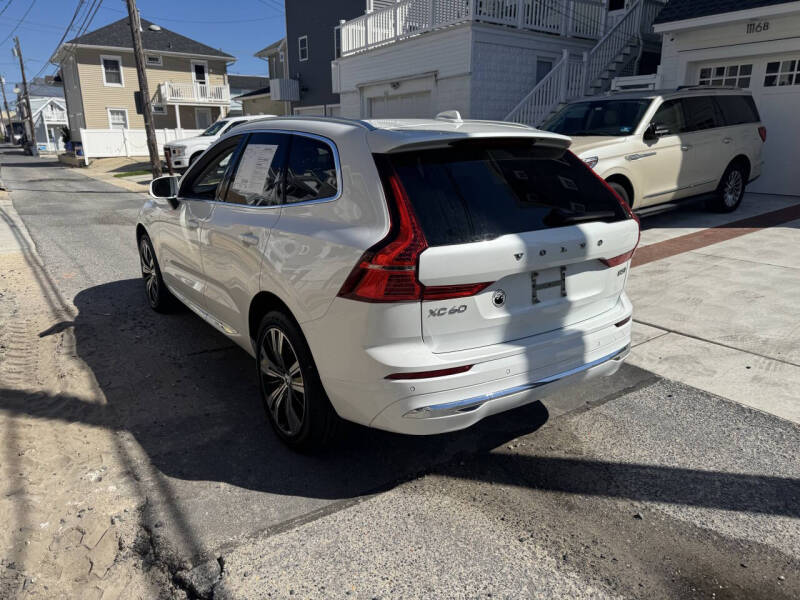 2022 Volvo XC60 B5 Inscription