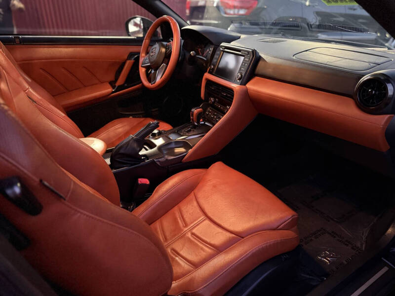 2017 Nissan GT-R Premium