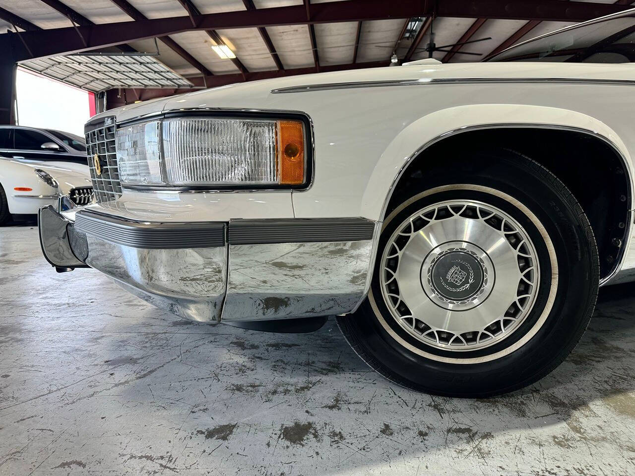 1994 Cadillac Fleetwood for sale at Carnival Car Company in Victoria, TX