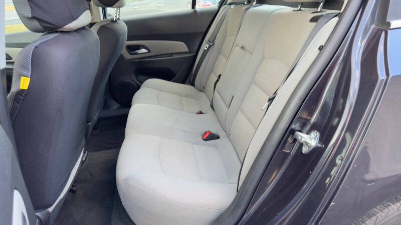 2016 Chevrolet Cruze Limited 1LT Manual