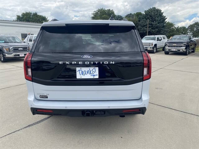 2026 Ford Expedition Active