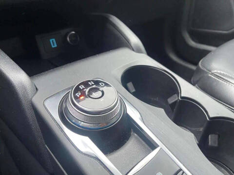 2020 Ford Escape SEL