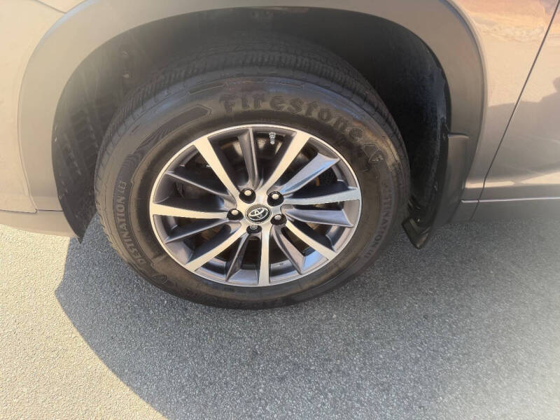 2017 Toyota Highlander XLE