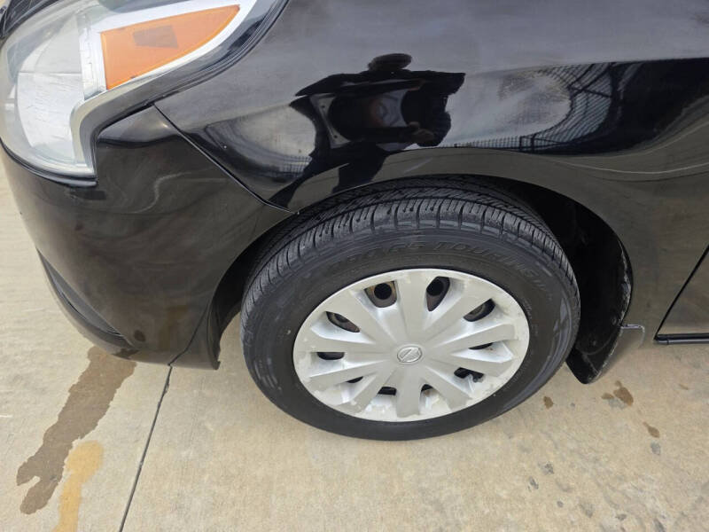 2017 Nissan Versa 1.6 S