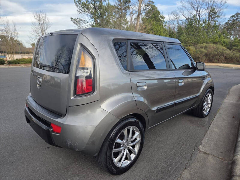 2010 Kia Soul +