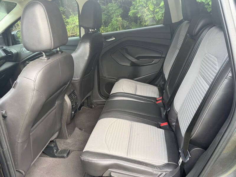 2017 Ford Escape SE