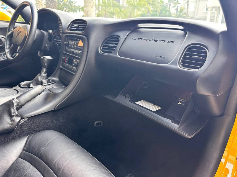 2004 Chevrolet Corvette