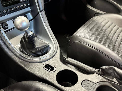 2004 Ford Mustang Mach 1 Premium