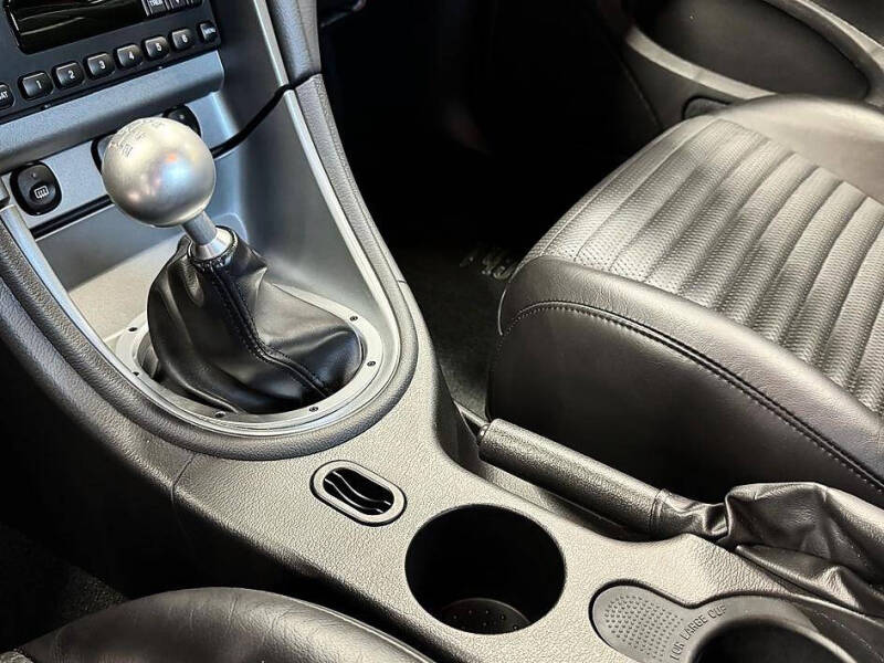 2004 Ford Mustang Mach 1 Premium