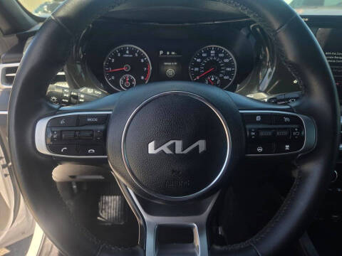 2023 Kia K5