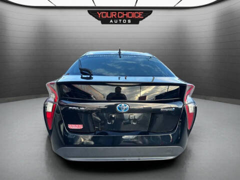 2016 Toyota Prius Three