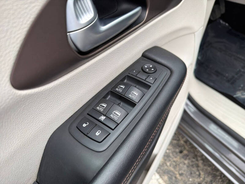 2018 Chrysler Pacifica Touring L Plus