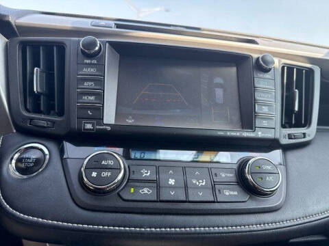 2017 Toyota RAV4 Platinum