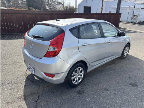 2013 Hyundai Accent GS