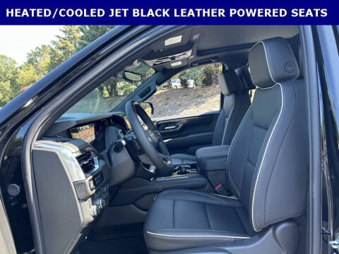 2025 GMC Yukon Elevation