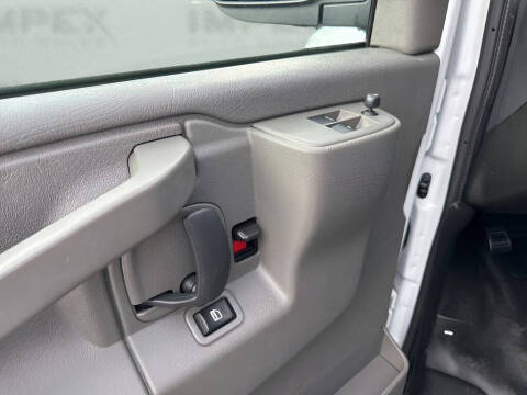 2023 GMC Savana 2500